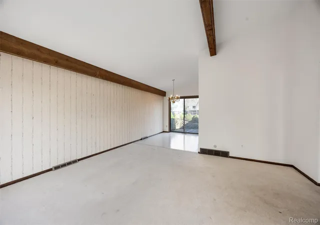Photo 3 of Single family home for sale at 3036 Shawnee Ln, Waterford, MI 48329 | MLS# 20261030016 | Listing updated on 2026-08-26