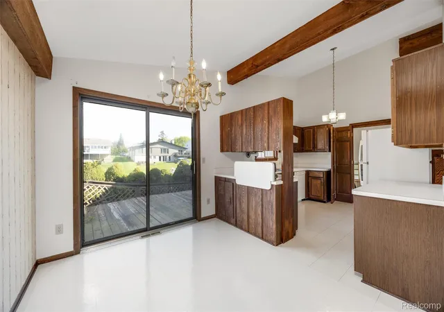 Photo 4 of Single family home for sale at 3036 Shawnee Ln, Waterford, MI 48329 | MLS# 20261030016 | Listing updated on 2026-08-26