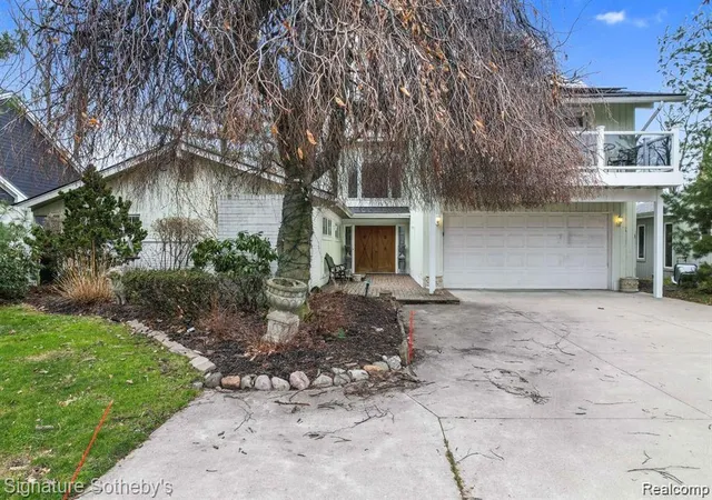 Photo 2 of Single family home for sale at 2372 Pine Lake Rd, West Bloomfield, MI 48324 | MLS# 20261030112 | Listing updated on 2026-07-06