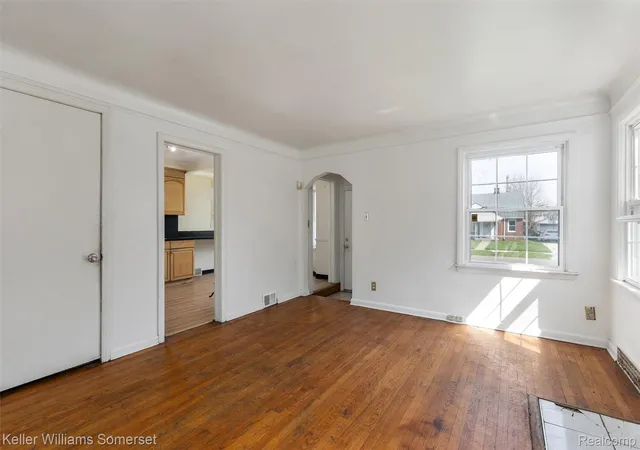 2nd image of 16036 Carlisle St, Detroit, MI 48205 | MLS# 20261030125