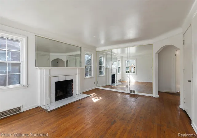 3rd image of 16036 Carlisle St, Detroit, MI 48205 | MLS# 20261030125