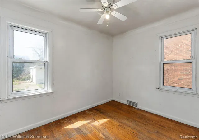 5th image of 16036 Carlisle St, Detroit, MI 48205 | MLS# 20261030125