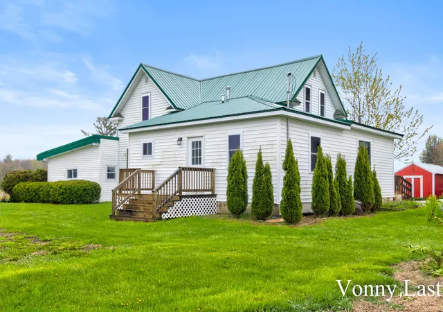 1st image of 950 W 40th St, Fremont, MI 49412 | MLS# 65026019090