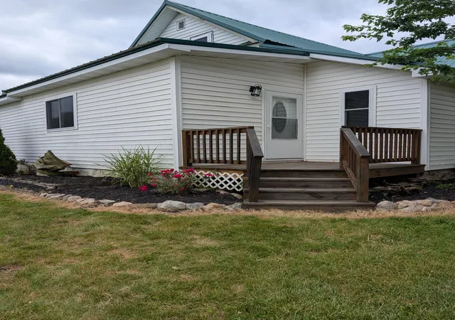 5th image of 950 W 40Th St, Fremont, MI 49412 | MLS# 65026019090