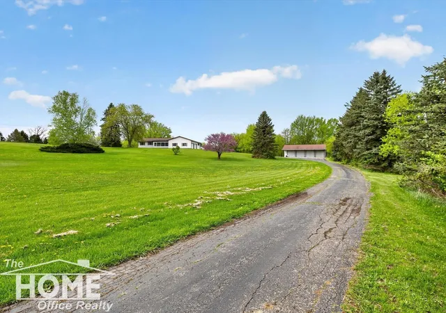Photo 1 of Single Family Residence at 6444 Grand River Rd, Bancroft, MI 48414 | MLS# 5050205988 | | Sold on 2026-06-04