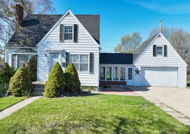 1st image of 1207 North Dr, Mount Pleasant, MI 48858 | MLS# 79080067596