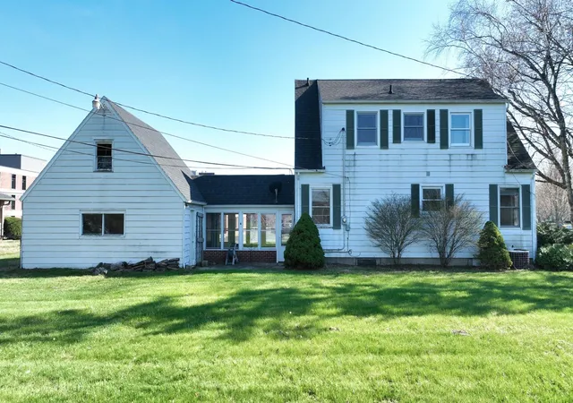 4th image of 1207 North Dr, Mount Pleasant, MI 48858 | MLS# 79080067596