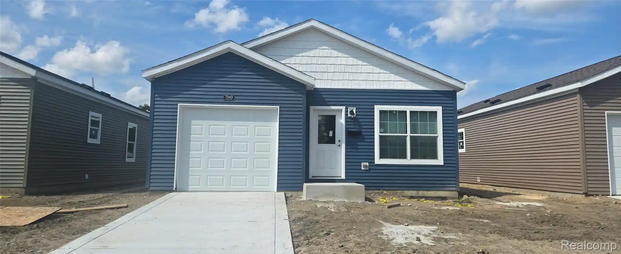 Photo 1 of Sale Pending at 7535 Packard Ave, Warren, MI 48091 | MLS# 20261030297 | Listing updated on 2026-10-30