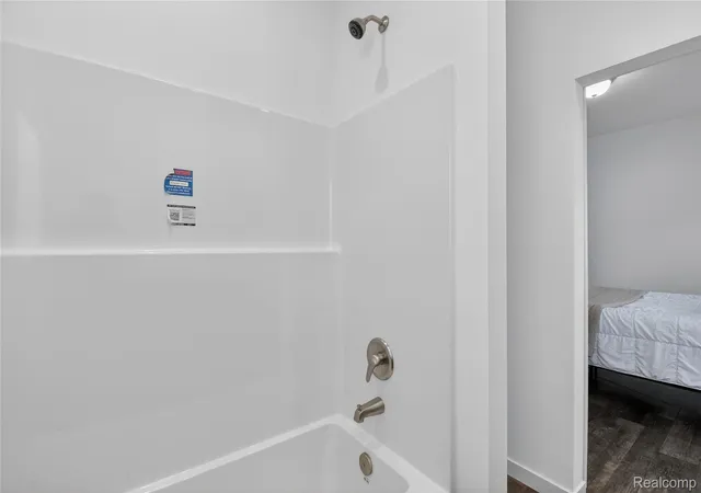 Photo 3 of Single family home for sale at 7551 Packard Ave, Warren, MI 48091 | MLS# 20261030311 | Listing updated on 2026-08-20