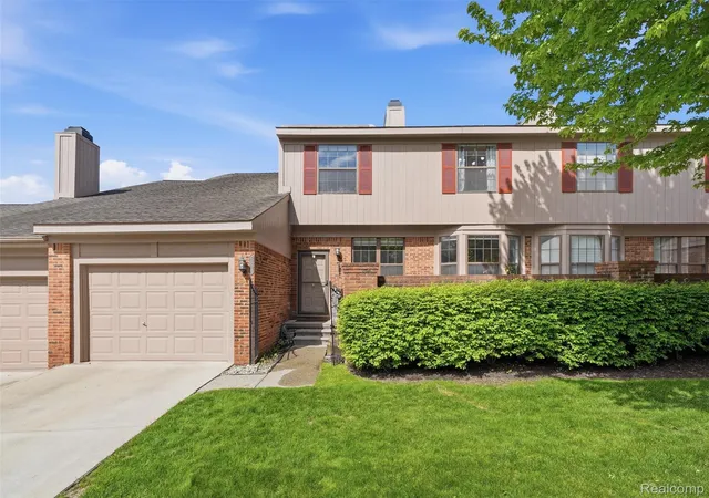 Photo 1 of Condo for sale at 7342 Meadowridge Dr, West Bloomfield, MI 48322 | MLS# 20261030455 | Listing updated on 2026-07-27
