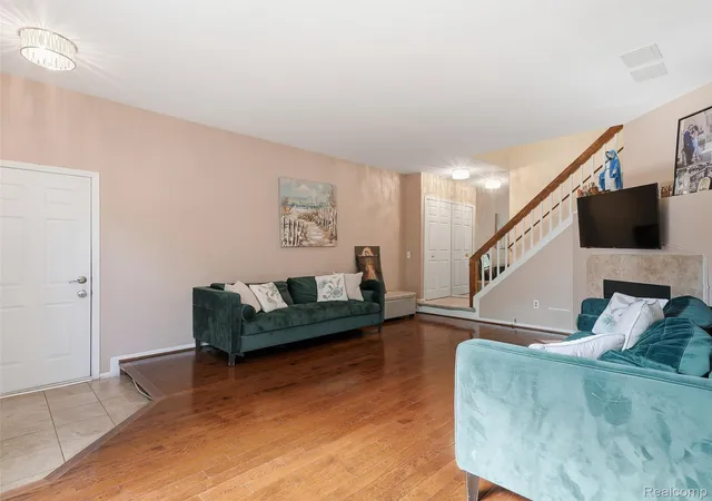 Photo 4 of Condo for sale at 7342 Meadowridge Dr, West Bloomfield, MI 48322 | MLS# 20261030455 | Listing updated on 2026-07-27