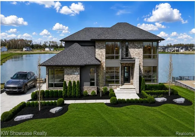 Photo 1 of Single family home for sale at 2559 Crystal Lake Dr, Commerce Township, MI 48382 | MLS# 20261030471 | Listing updated on 2026-09-13