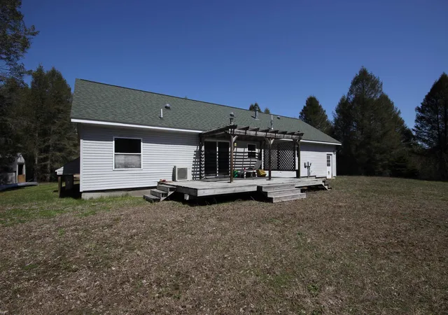 Photo 2 of Single family home for sale at 1177 Railroad Trl, Beulah, MI 49617 | MLS# 78080067656 | Listing updated on 2026-09-13