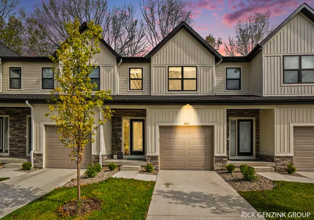 1st image of 1993 N Shorewood Ln, Holland, MI 49423 | MLS# 71026019336