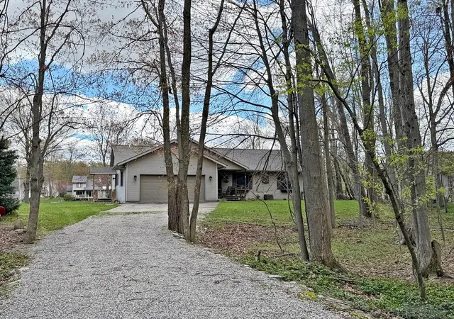 26th image of 8917 Longview Dr, Stanwood, MI 49346 | MLS# 72026019344