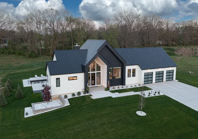Photo 1 of Single family home for sale at 5044 Hickory Pointe Woods Se, Ada, MI 49301 | MLS# 65026019373 | Listing updated on 2026-08-27