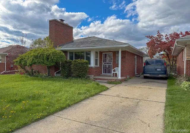 3rd image of 16525 Ego Ave, Eastpointe, MI 48021 | MLS# 20261030531