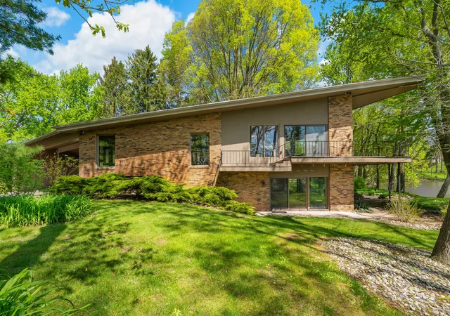 Photo 1 of Single family home for sale at 2135 Derfla Dr, Saint Joseph, MI 49085 | MLS# 69026019439 | Listing updated on 2026-08-15