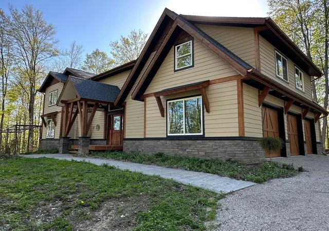1st image of 7058 Shade Tree Ln, Traverse City, MI 49685 | MLS# 78080067685