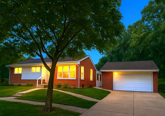 2nd image of 1720 Avondale Ave, Ann Arbor, MI 48103 | MLS# 81026019445