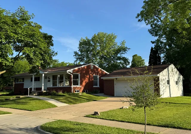 1st image of 1720 Avondale Ave, Ann Arbor, MI 48103 | MLS# 81026019445