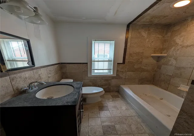 3rd image of 9776 E Outer Dr, Detroit, MI 48213 | MLS# 20261030589