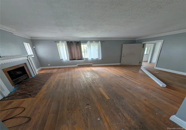 5th image of 9776 E Outer Dr, Detroit, MI 48213 | MLS# 20261030589
