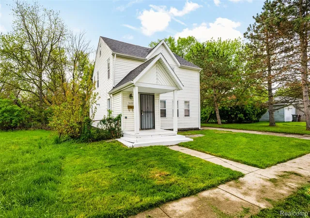 Photo 3 of Single family home for sale at 3605 Ash St, Inkster, MI 48141 | MLS# 20261030636 | Listing updated on 2026-09-11