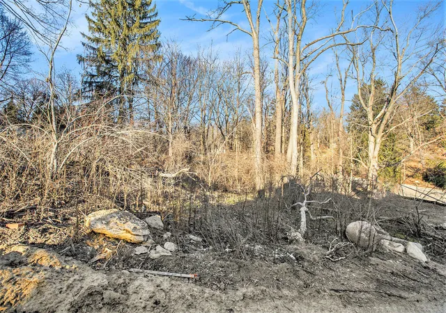 Photo 4 of Single family home for sale at 1864 Arlington Blvd, Ann Arbor, MI 48104 | MLS# 81026019511 | Listing updated on 2026-08-30