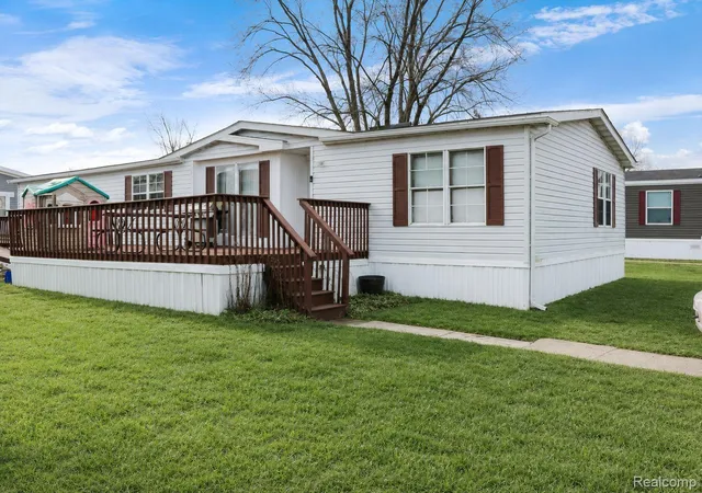 Photo 1 of Sale Pending at 29193 Hazelwood, Flat Rock, MI 48134 | MLS# 20261030646 | Listing updated on 2026-08-04