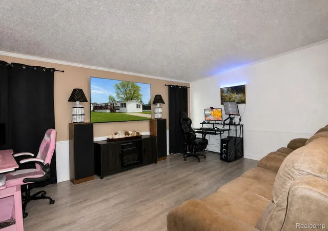 Photo 2 of Single family home for sale at 29193 Hazelwood, Flat Rock, MI 48134 | MLS# 20261030646 | Listing updated on 2026-09-30