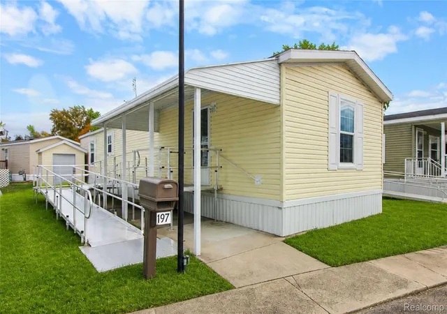 Photo 1 of Single family home for sale at 197 Jay St, Dearborn Heights, MI 48127 | MLS# 20261030649 | Listing updated on 2026-07-29