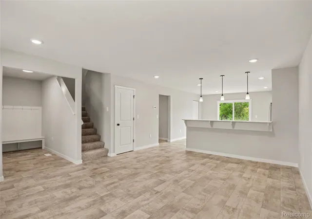 5th image of 2231 Antrim Dr, Davison, MI 48423 | MLS# 20261030730