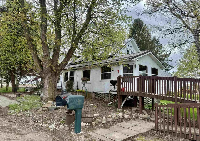 2nd image of 2298 W Hayes Rd, Ithaca, MI 48847 | MLS# 79080067717