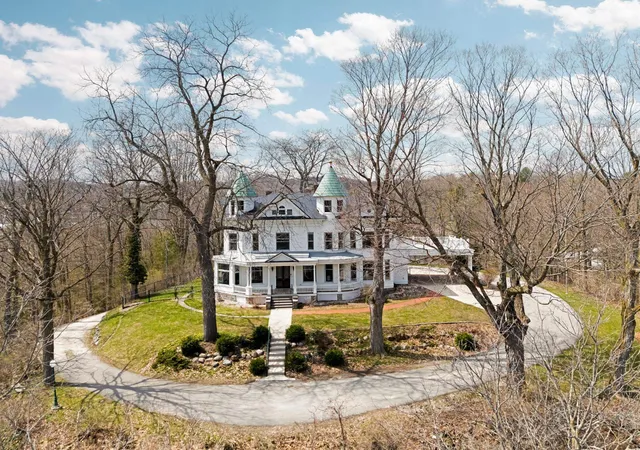 Photo 1 of Mansion for sale at 3515 Jefferson Ave, Traverse City, MI 49684 | MLS# 78080067723 | Listing updated on 2026-10-04