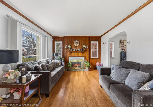 Photo 2 of Single family home for sale at 19138 San Juan Dr, Detroit, MI 48221 | MLS# 20261030808 | Listing updated on 2026-09-26