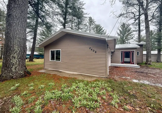 4th image of 2408 W Northland Dr, Baldwin, MI 49304 | MLS# 72026019629