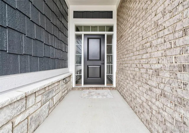 3rd image of 1436 Turner Dr, Walled Lake, MI 48390