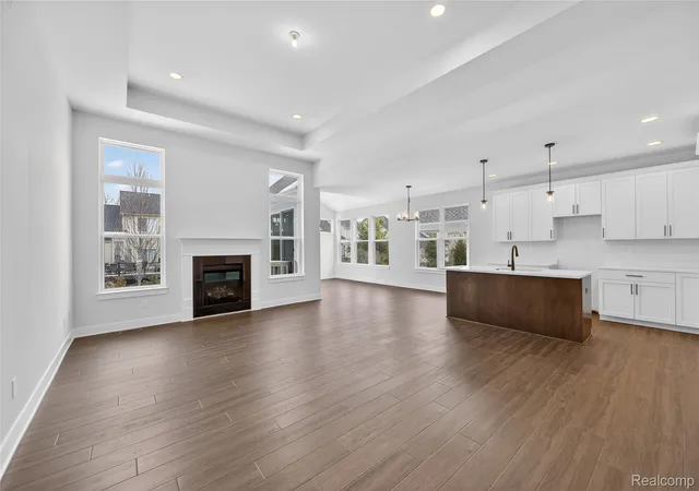 5th image of 1436 Turner Dr, Walled Lake, MI 48390