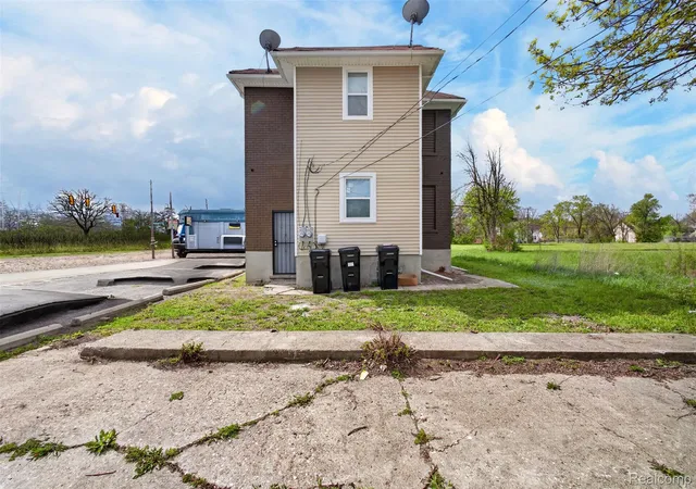 33rd image of 20 W Nevada St, Highland Park, MI 48203 | MLS# 20261030839
