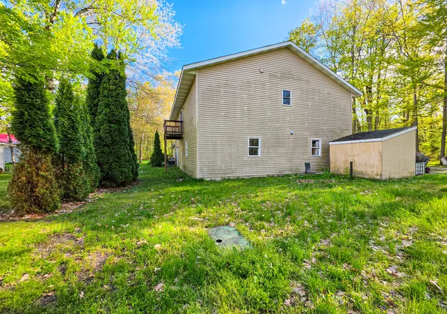 Homes for sale in Quincy Township Branch, MI | 257 Edgewood Dr, Quincy Township Branch, MI 49082 | MLS# 62026019645