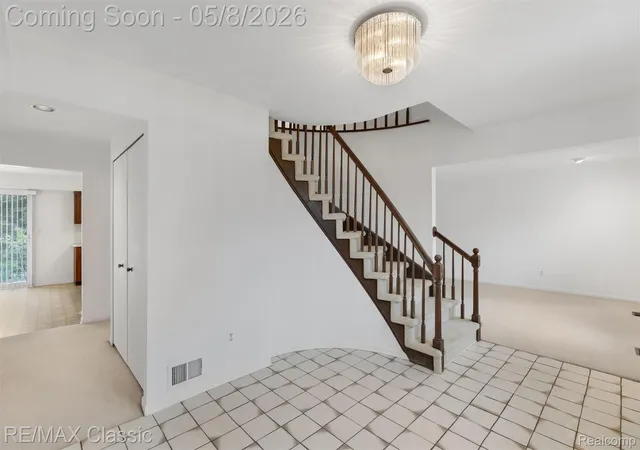 4th image of 36953 Fox Gln, Farmington Hills, MI 48331 | MLS# 20261030898