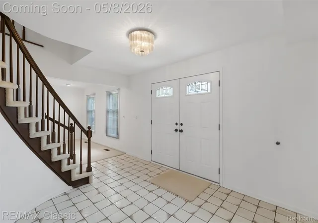 5th image of 36953 Fox Gln, Farmington Hills, MI 48331 | MLS# 20261030898