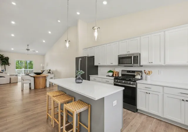 2nd image of 2845 W Cobblestone Ct Se #19, Grand Rapids, MI 49512 | MLS# 65026019668