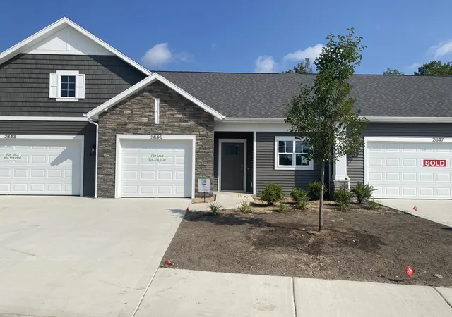 1st image of 2845 W Cobblestone Ct Se #19, Grand Rapids, MI 49512 | MLS# 65026019668
