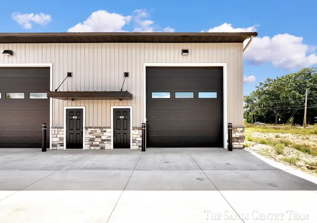 1st image of 2695 Hein Rd #B102, Muskegon, MI 49445 | MLS# 71026019708