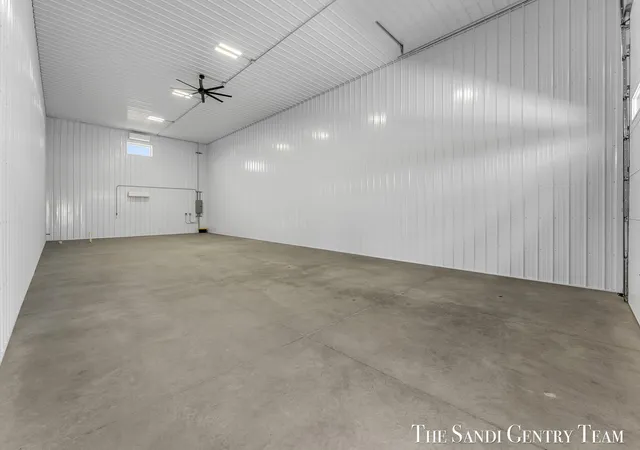 3rd image of 2695 Hein Rd #B102, Muskegon, MI 49445 | MLS# 71026019708