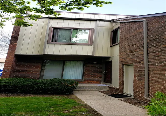 Photo 3 of Condo for sale at 5872 Vassar, West Bloomfield, MI 48322 | MLS# 20261031023 | Listing updated on 2026-09-12