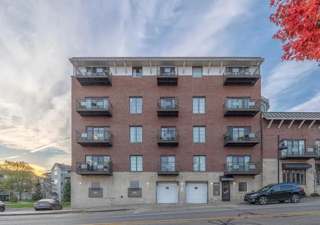 37th image of 516 Williams Street #12, South Haven, MI 49090 | MLS# 69026019756