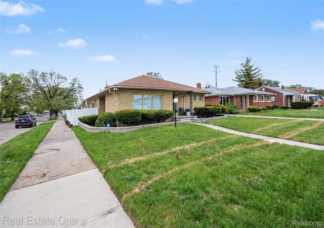 3rd image of 3980 W Outer Dr, Detroit, MI 48221 | MLS# 20261031117